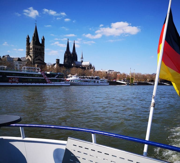 Cologne: Rhine River Cruise with Local Music