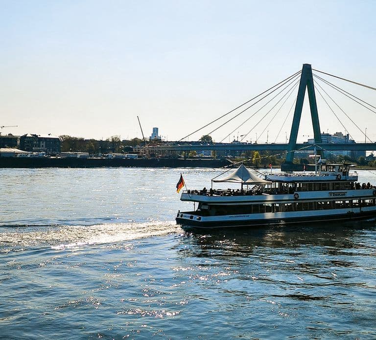 Cologne: Top Sights Rhine River Cruise