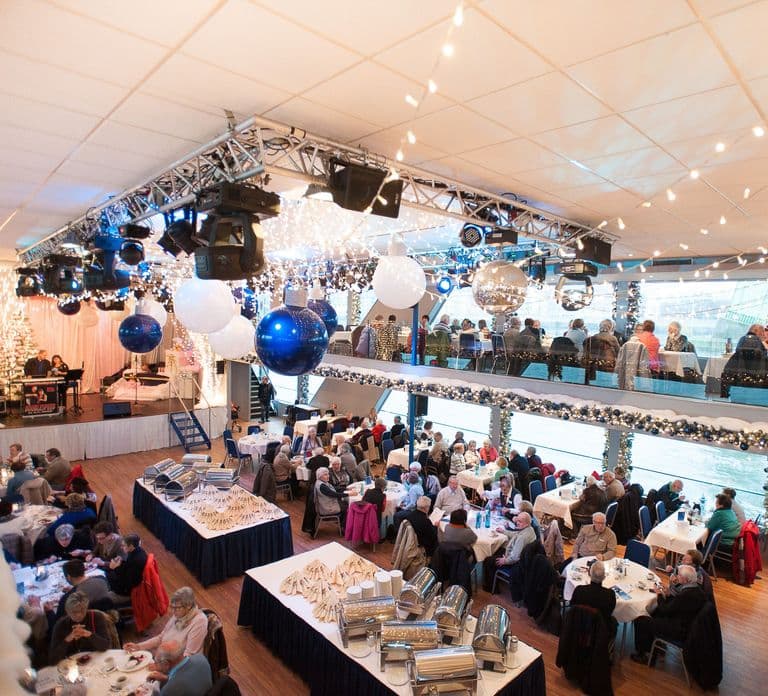 Cologne: Winter Afternoon Boat Cruise on the Rhine