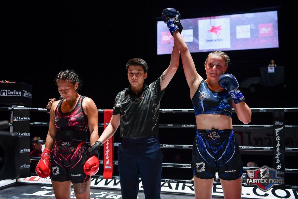 Muay Thai-wedstrijd in Lumpinee Boxing Stadium