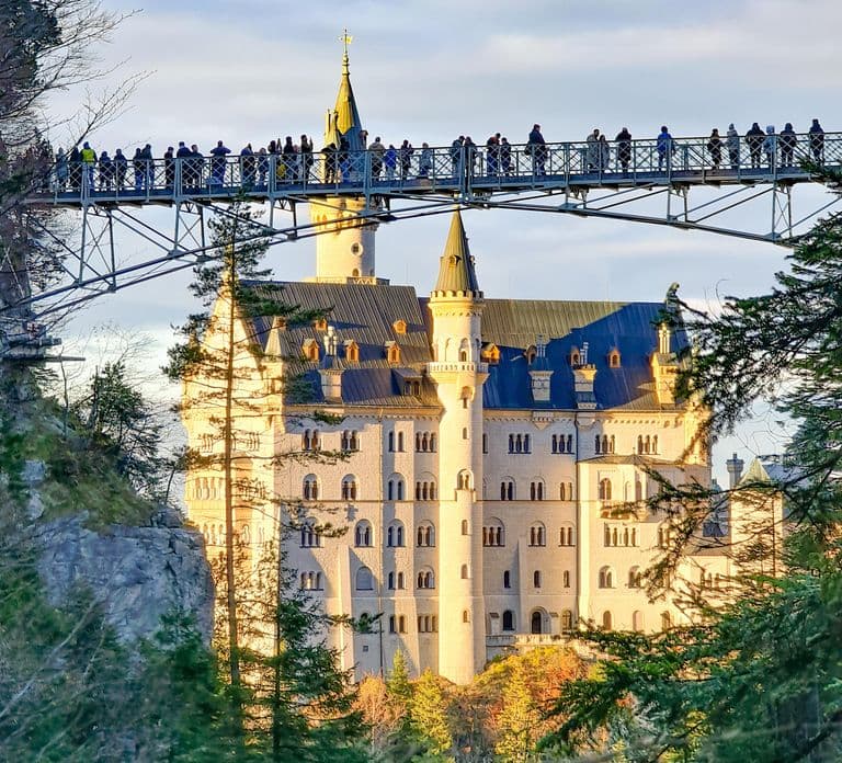 Füssen to Neuschwanstein Castle - Guided Scenic Tour