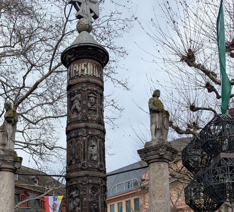 Mainz: guided evening tour of the Rhine riverbank/old town in German and English