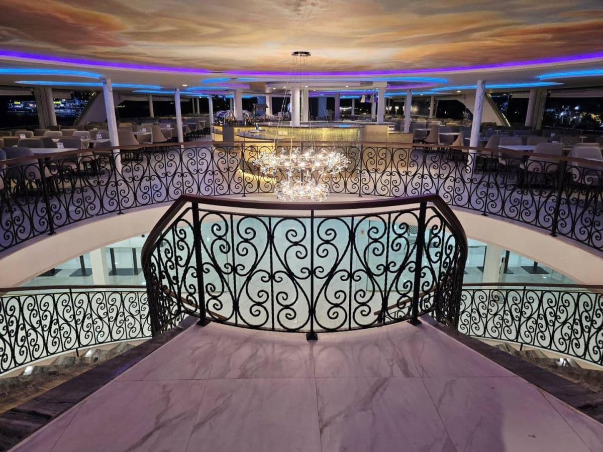 Noah Cruise a Bangkok