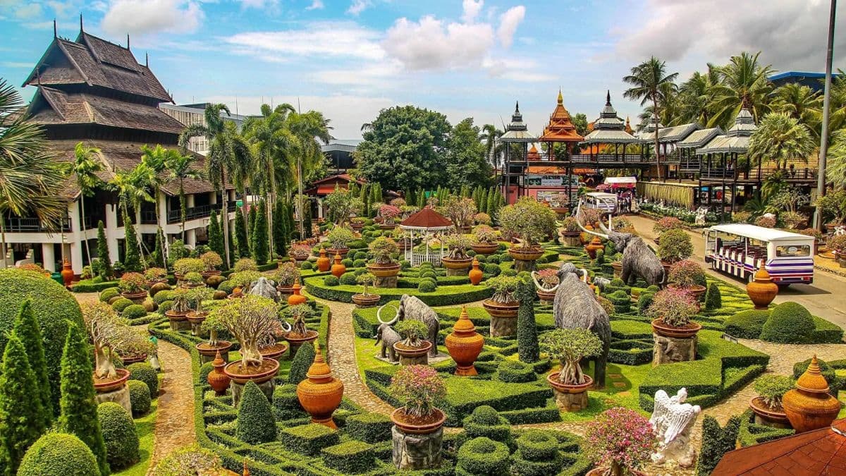 Nong Nooch Tropical Garden Pattaya [FOREIGNER]