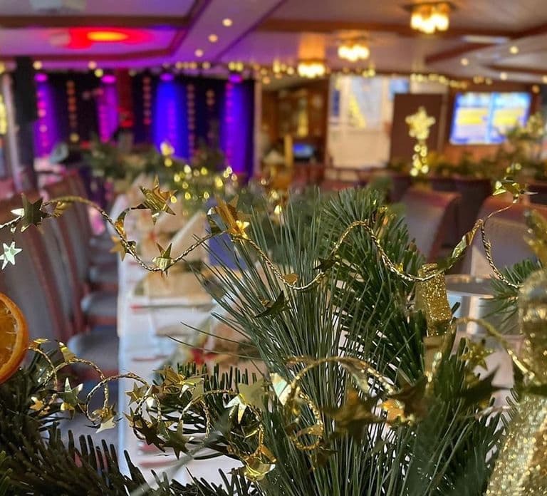 Koblenz: Christmas Boat Tour with Mulled Wine