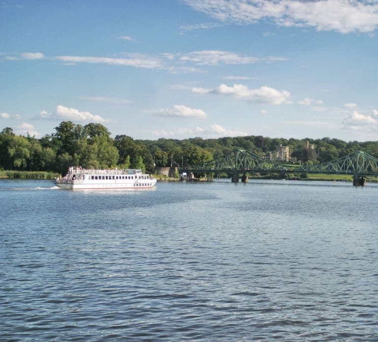 Potsdam: Palace Tour by Boat