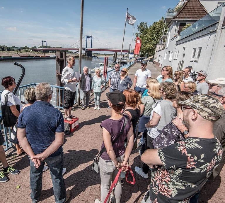Schimmi-Tour mit Currywurst in Duisburg-Ruhrort