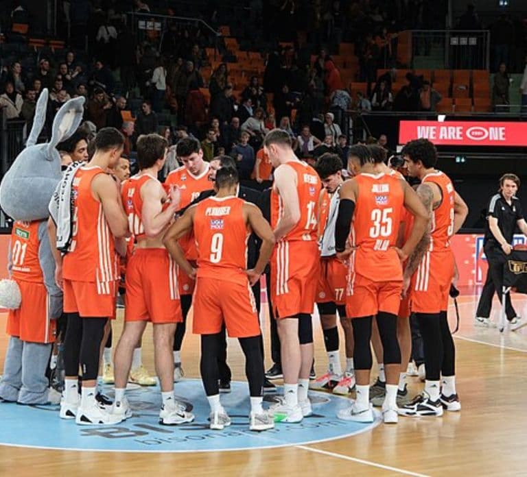 Ulm: Ratiopharm Ulm 농구 경기 (Ratiopharm Arena)