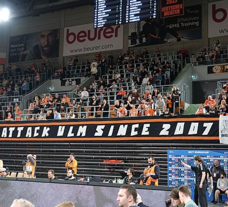Ulm: Ratiopharm Ulm Basketballspiel in der Ratiopharm Arena