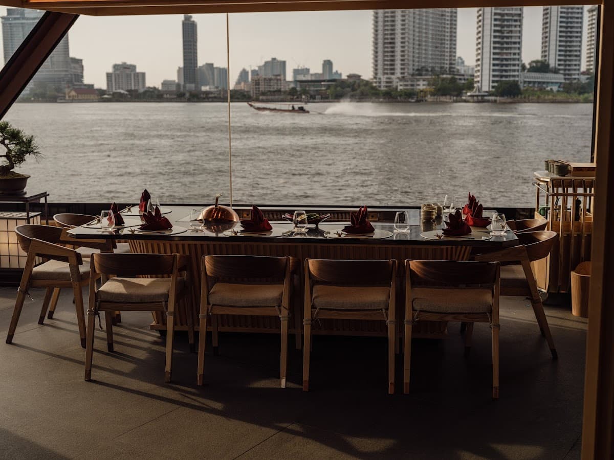 Okura Cruise