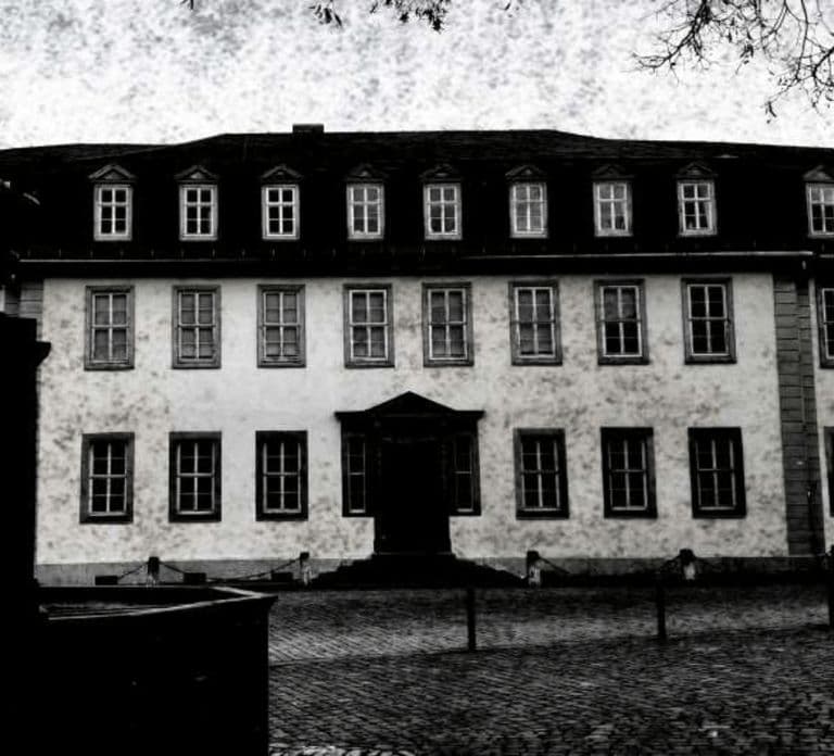 Weimar: DunkelWeimar, true crime citytour and game