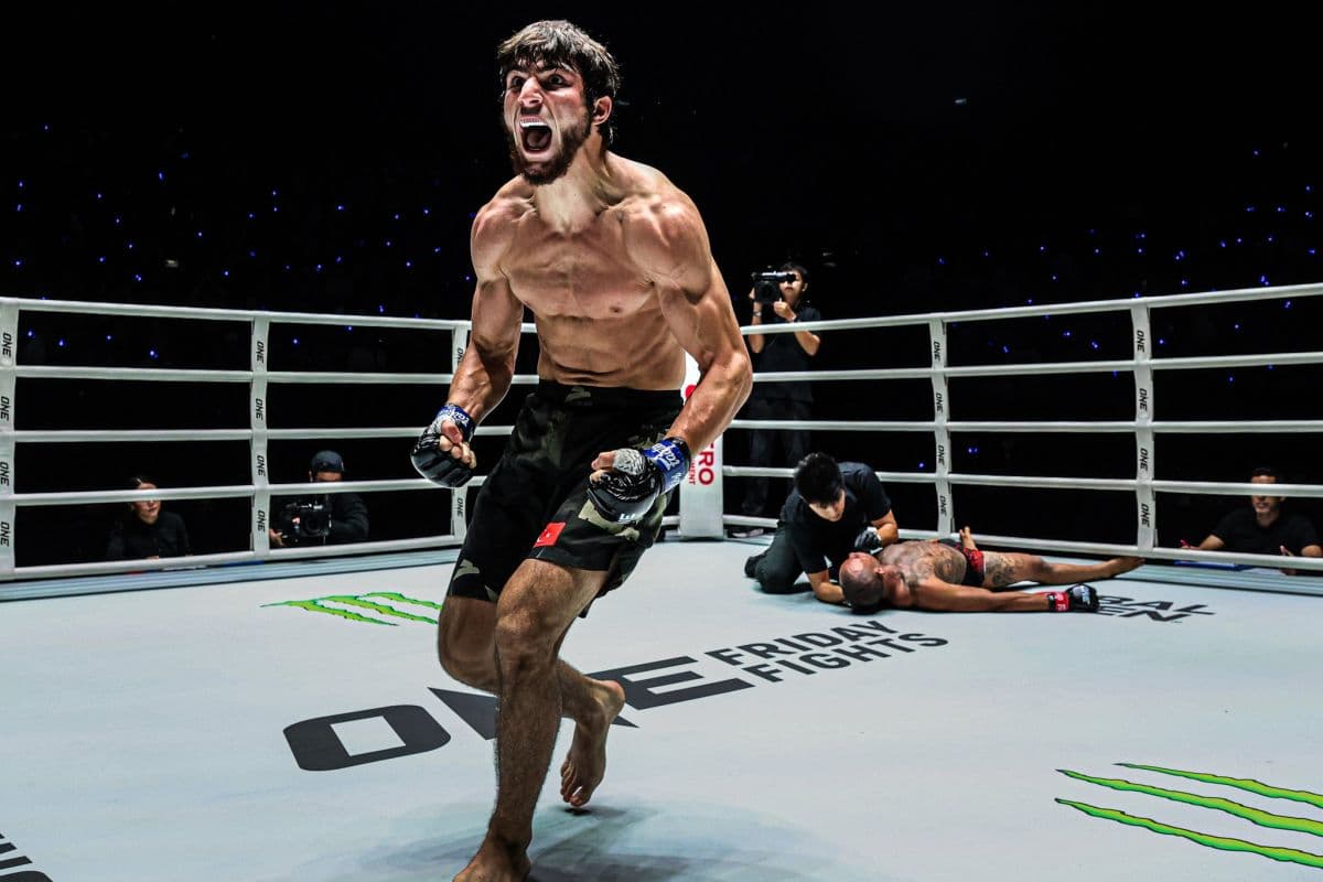 One Lumpinee Muay Thai One Championship Friday Night