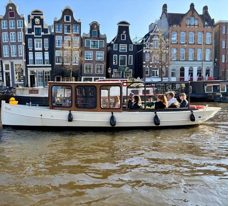 Amsterdamse rondvaart door de grachten met live gids