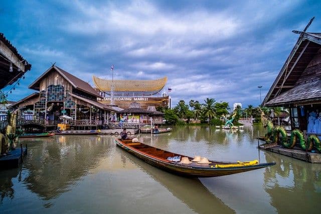 Pattaya Floating Market - Não residente na Tailândia