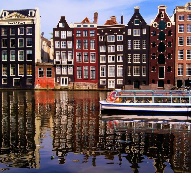 Amsterdã: Excursão Privada de 3 Horas pelos Destaques da Cidade em Minivan