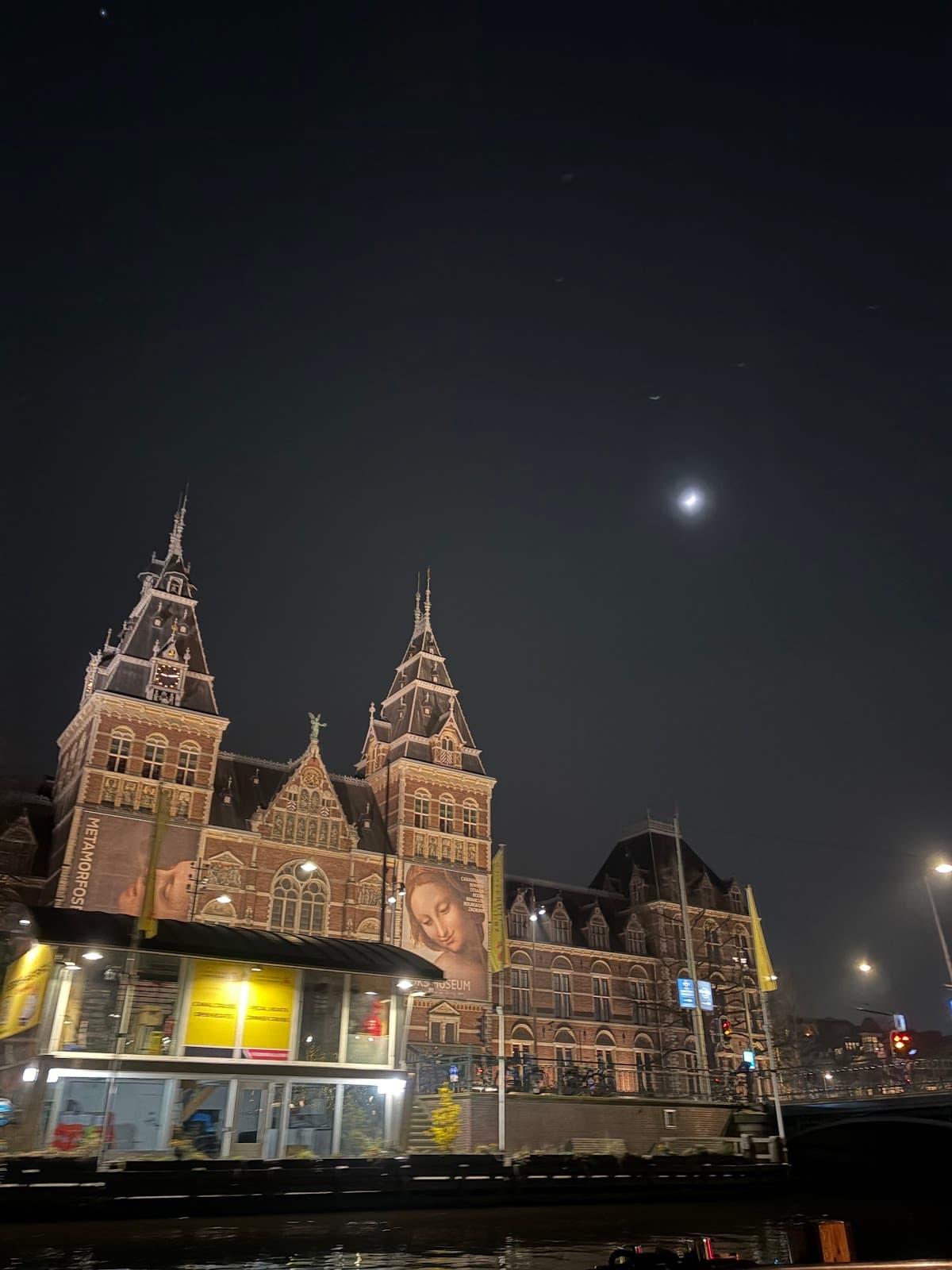 Amsterdam: 420 Smoke-Friendly Boat Tour