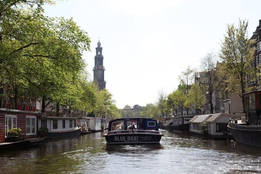 Amsterdam : croisière de 75 minutes sur les canaux avec audioguide