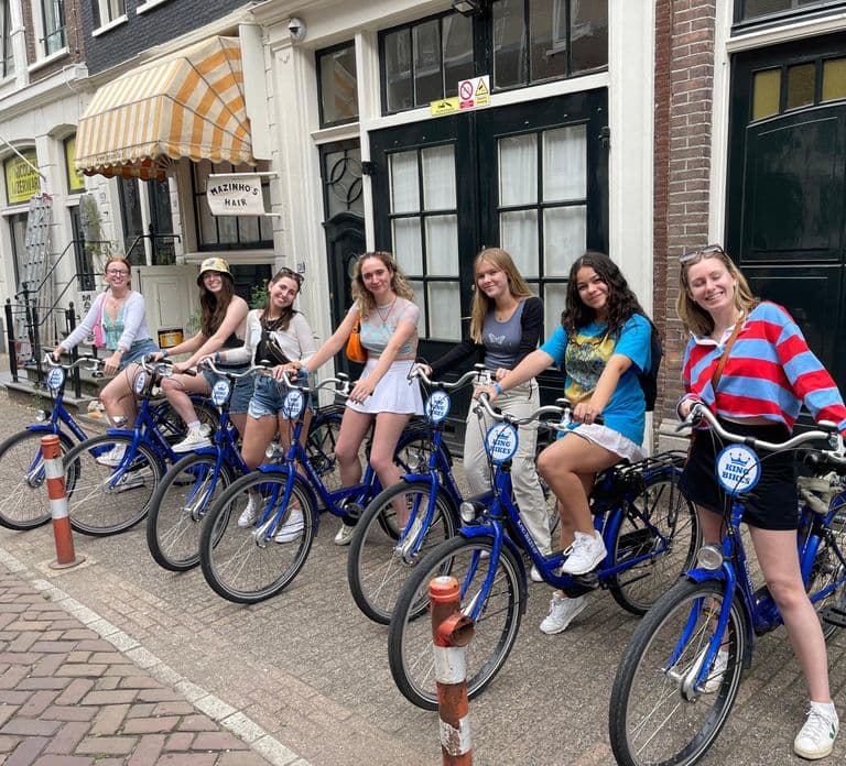 Amsterdam: Wypożyczalnia rowerów z wieloma opcjami do wyboru