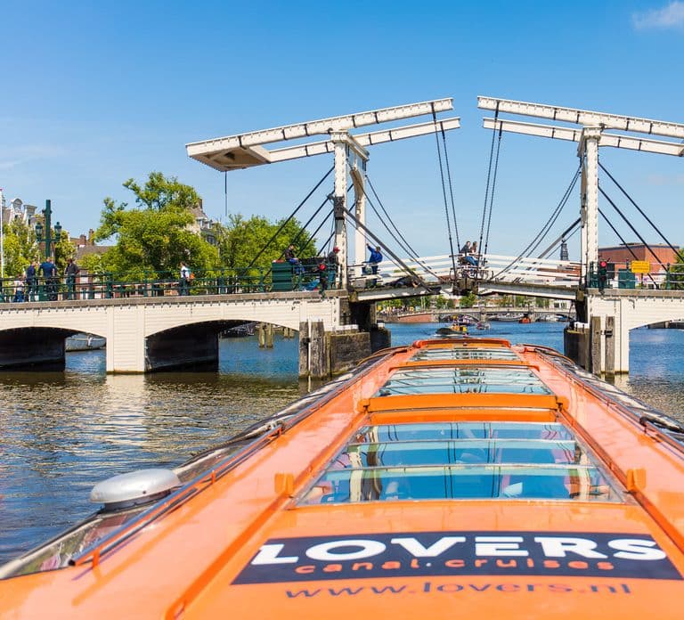 Amsterdam : croisière sur les canaux et entrée au Xtracold Icebar