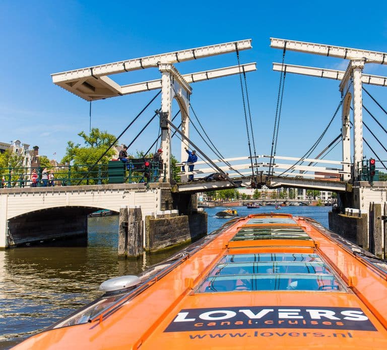 Amsterdam: City Canal Cruise and Heineken Experience