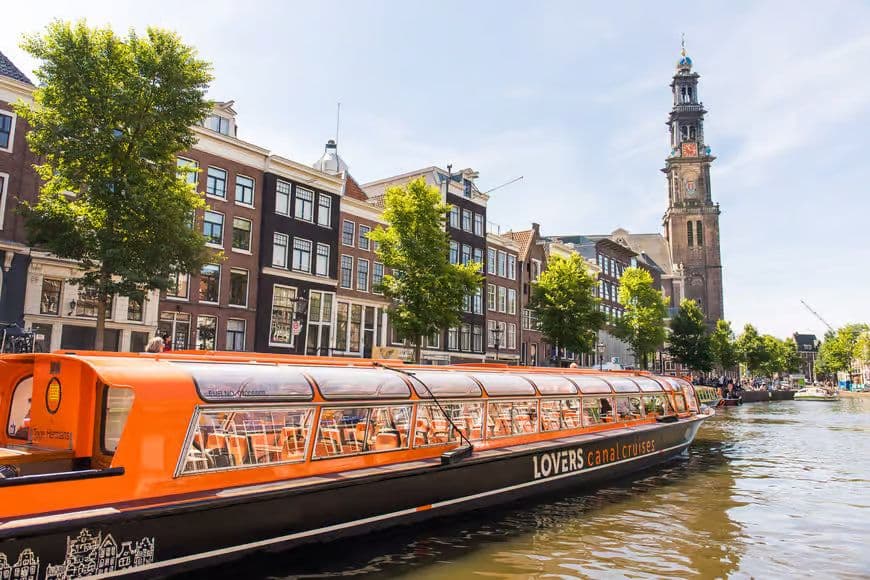 Amsterdam: Crociera sui canali del centro città con audioguida