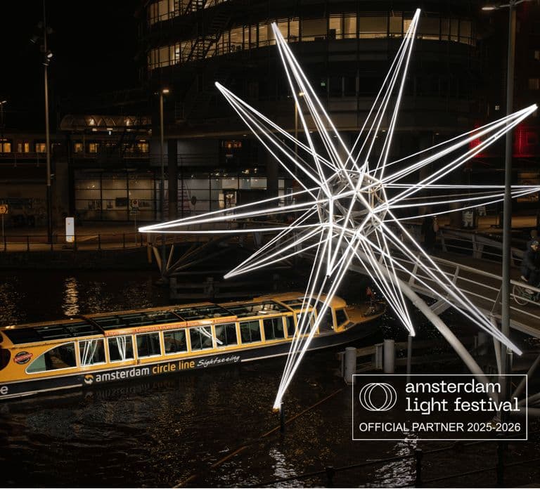 Amsterdam: German Light Festival cruise + unlimited drinks