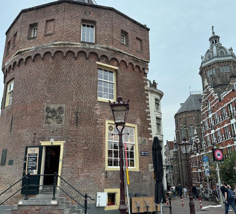 Amsterdam: Ghost Walking Tour and Dark History