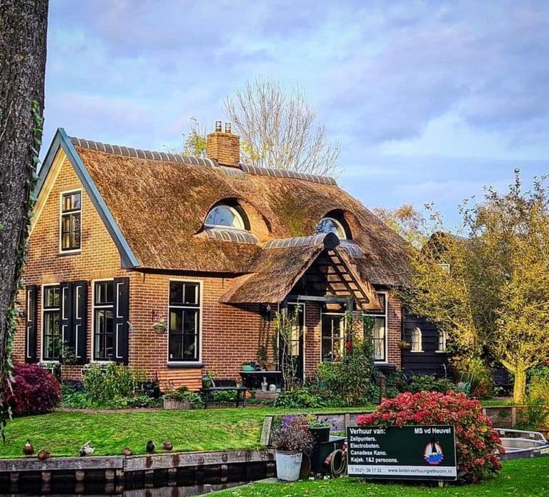 Amsterdam: Wycieczka do Giethoorn, Zaandam i Zaanse Schans z odbiorem