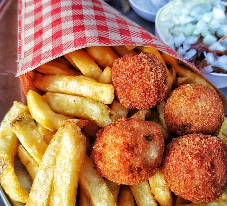 Amsterdam: Guided Food Tour with Tastings