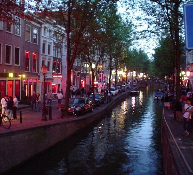 Amsterdam: Nawiedzona historia i piesza wycieczka śladami duchów