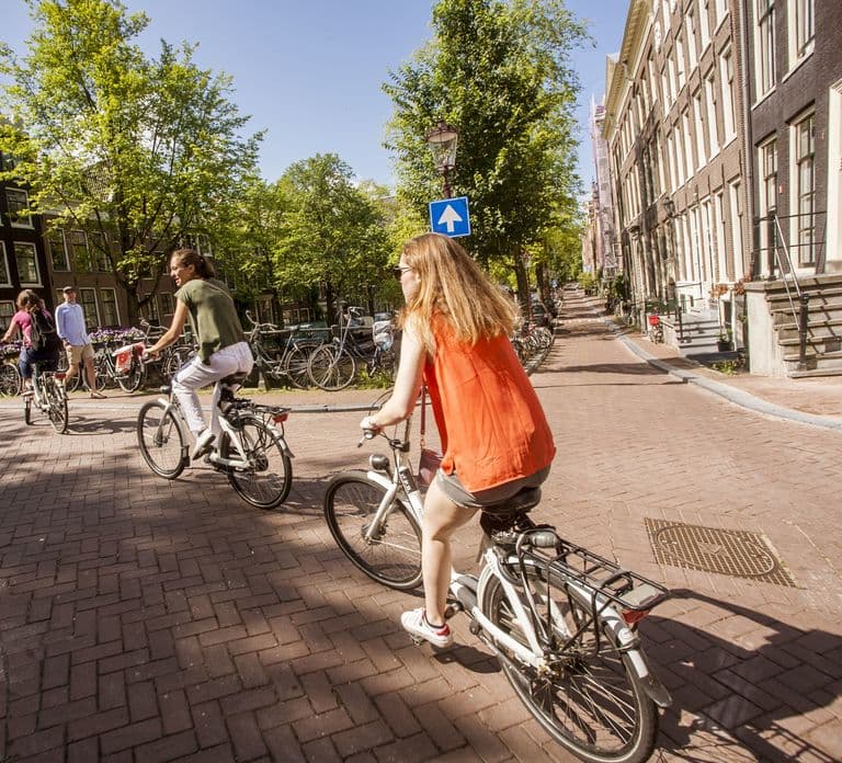 Amsterdam: Hidden Gems & Highlights Guided Bike Tour