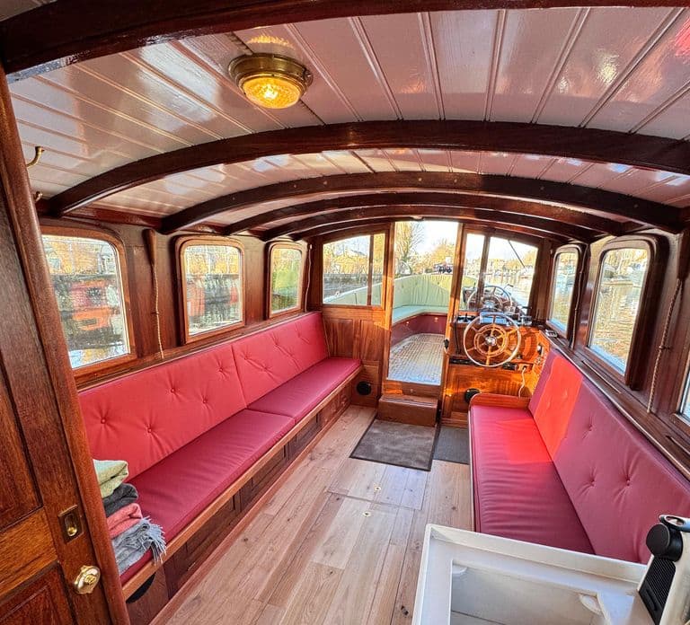 Amsterdam : Croisière historique en bateau avec open bar et amuse-bouches