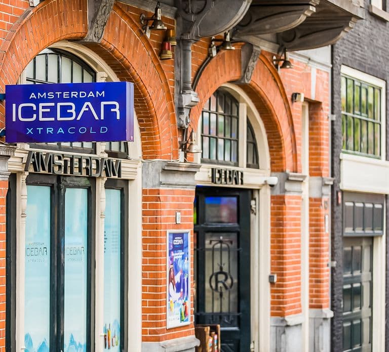 Amsterdam: Icebar Entry Ticket with 3 Drinks