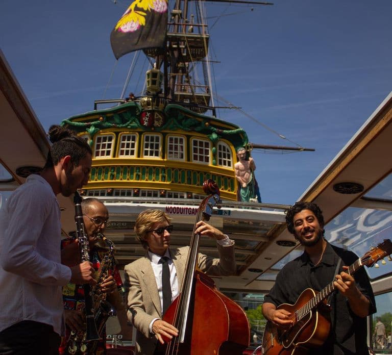 Amsterdam: Crociera sui canali con musica jazz dal vivo