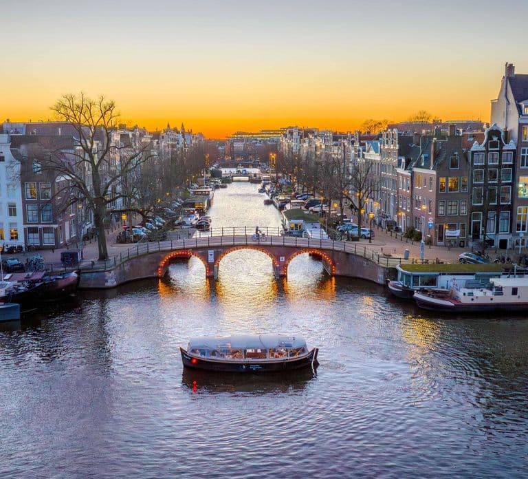 Amsterdam: Light Festival Canal Boat Tour