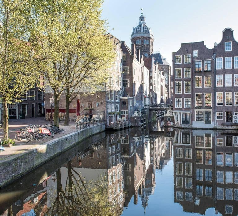 Ámsterdam: Tour privado por el Barrio Rojo y degustación gastronómica