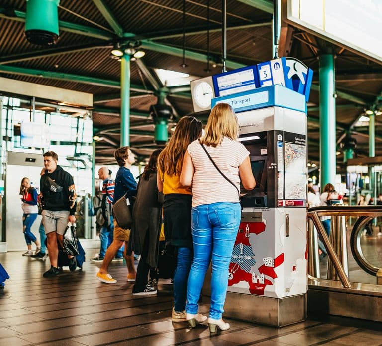 Amsterdam: Reise-Ticket für 1-3 Tage inklusive Flughafentransfer