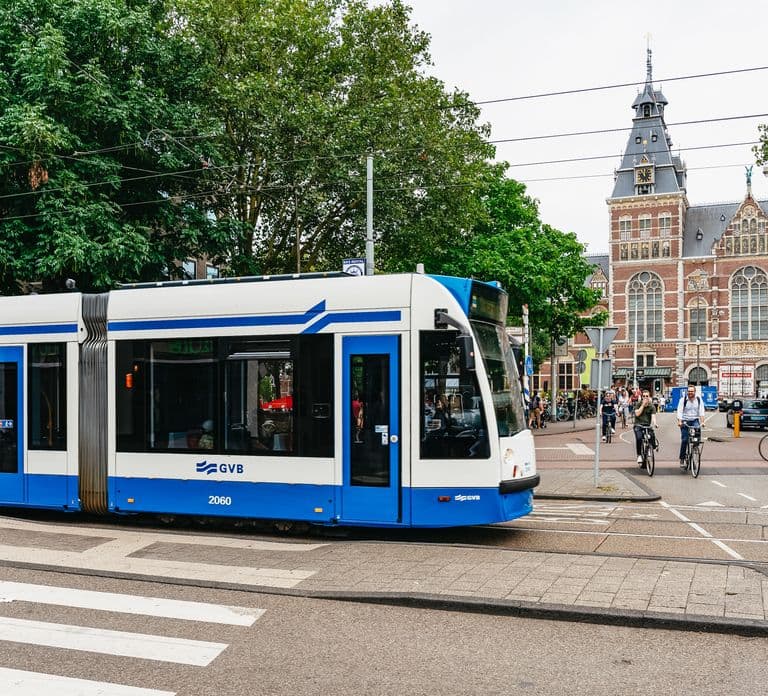 Amsterdam: Reise-Ticket für 1-3 Tage inklusive Flughafentransfer
