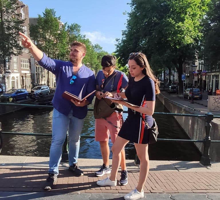 Ámsterdam: Búsqueda del tesoro a pie "A Secret Sender"