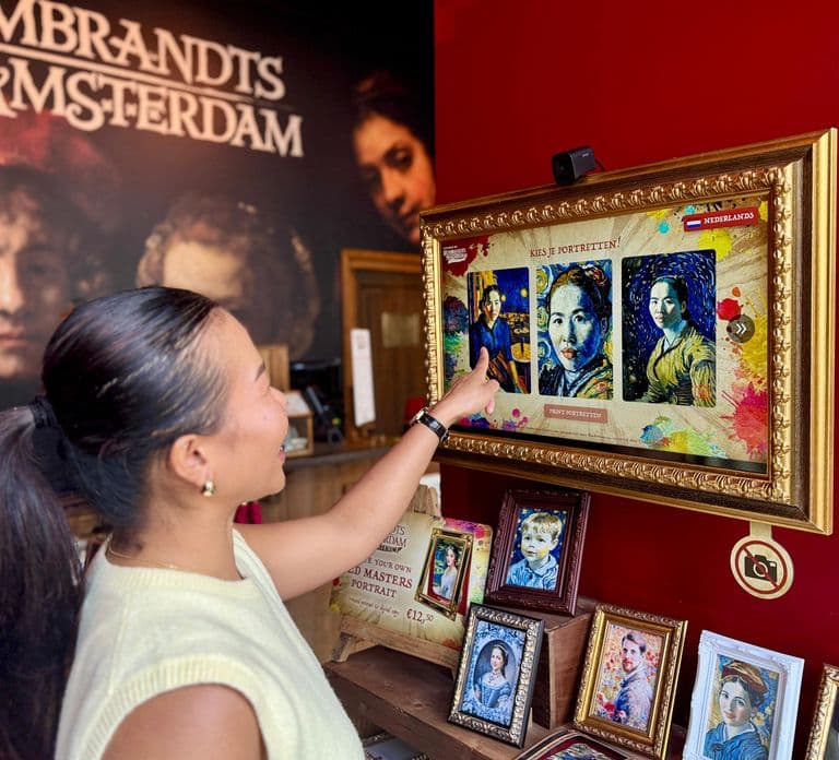 Amsterdam: Van Gogh or Rembrandt AI Portrait Photo Souvenir