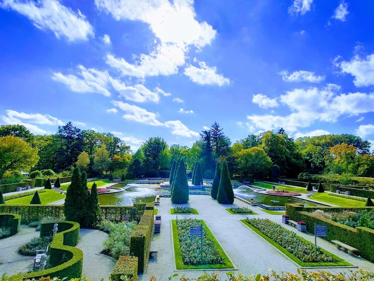 Arcen: Castle Gardens tickets