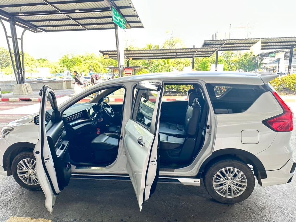 Private Chiang Mai Airport Transfer from/to Chiang Mai Hotel in Tiger Kingdom up to Mon Cham and Mea Taeng District