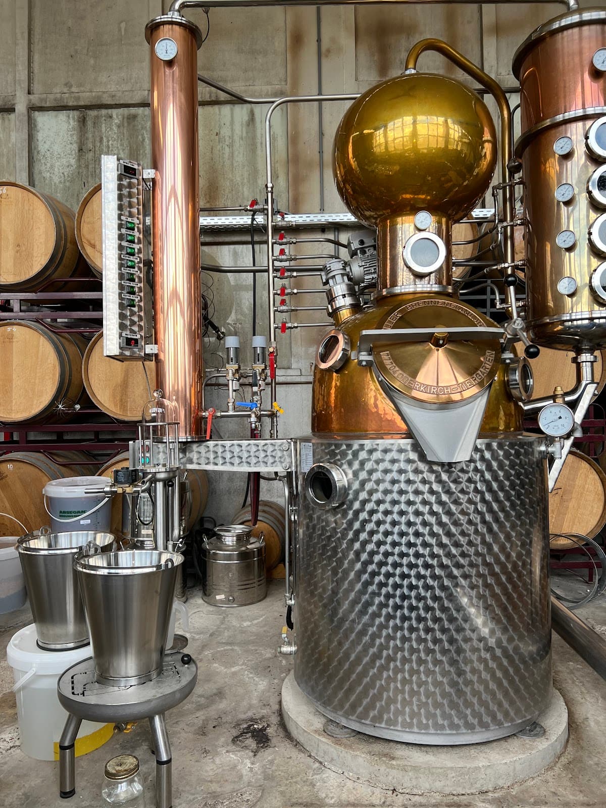 Zwiedzanie Bottle Distillery z degustacją