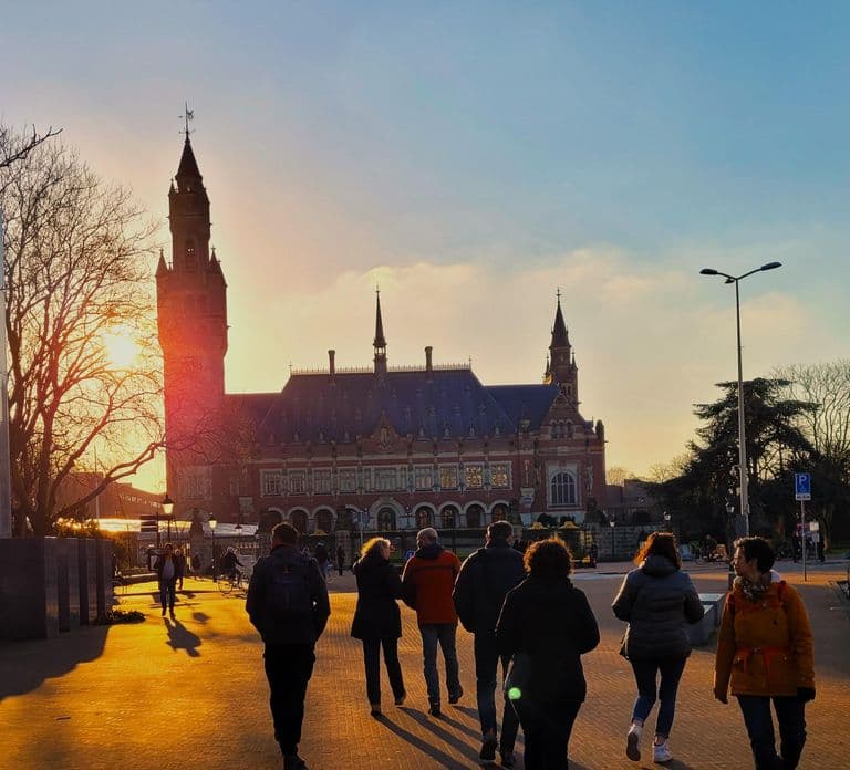 Centre The Hague On Foot with Wonderful Storyteller - 2hr