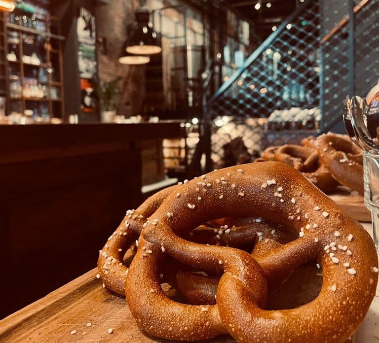 Delft: Craft Beer Tasting in Medieval Brewery with Snacks