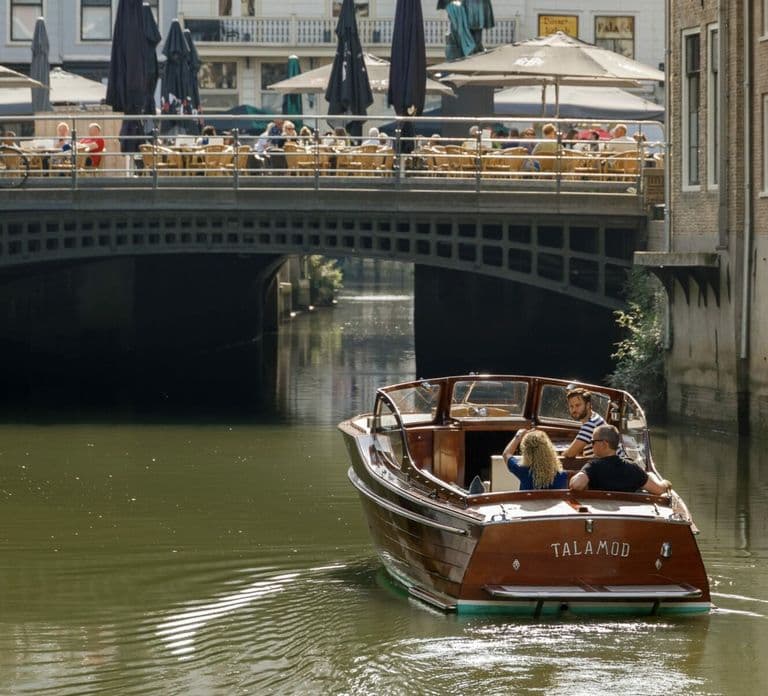 Dordrecht: tour a piedi della città con giro in barca