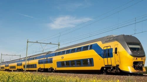 Efteling: Transfer pociągiem + autobusem z/do Amsterdamu
