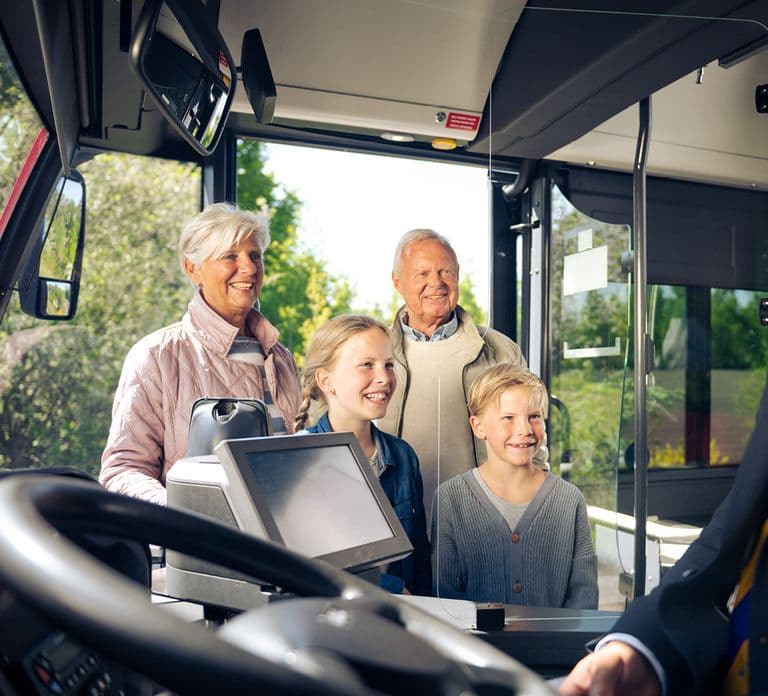 Eindhoven: Airport Express Bus to or from City Center