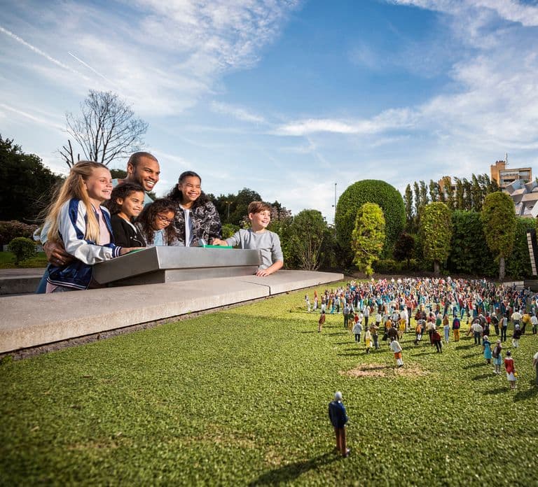 From Amsterdam: Rotterdam, Delft & The Hague Guided Day Tour