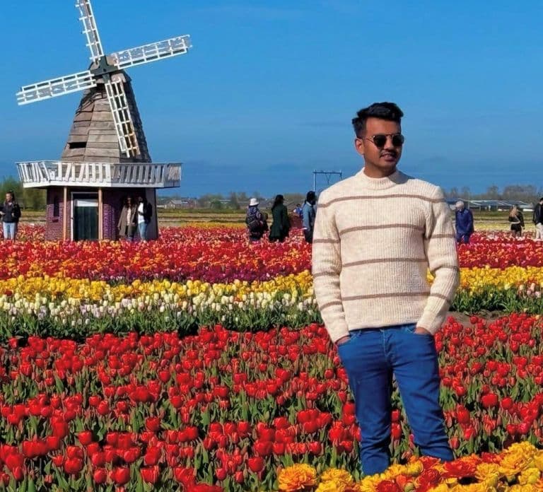 From Amsterdam: Tulip Field Experience – The Tulip Barn